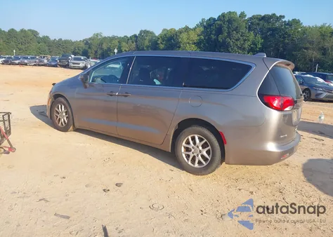 2017 Chrysler Pacifica Touring z USA, uszkodzony, nr VIN 2C4RC1DGXHR729815